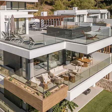 Casa Sol Luxury Rooftop Penthouse Gym Pools Apartment *